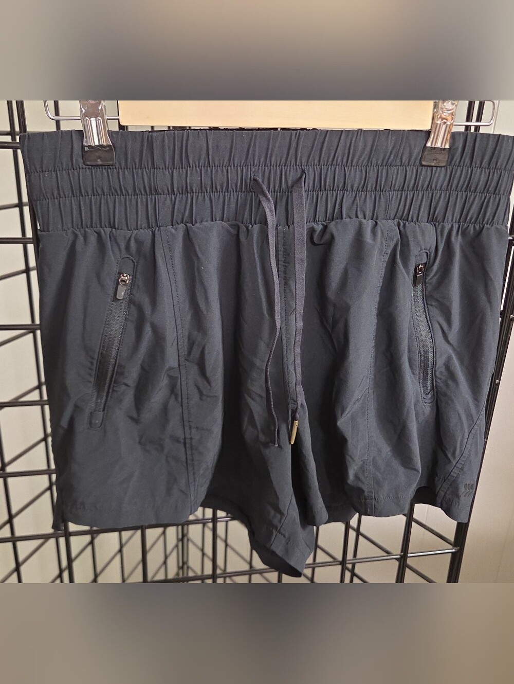 Womans All in Motion Black Gym Shorts Mid Rise Elastic Waist Quick Dry Size S